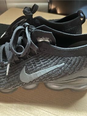 Nike Black Knit Flyknit Swoosh Running Sneakers